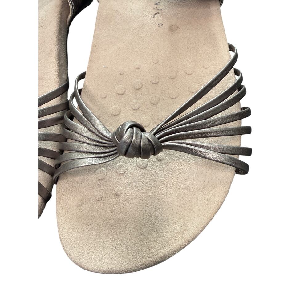 Vionic Talulah‎ Leather Sandals Silver Women's Orthopedic Strappy Comfy Size 12 - Picture 4 of 10